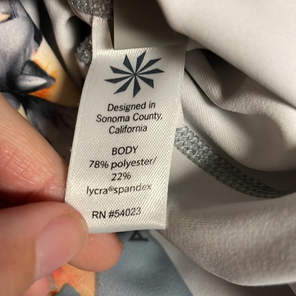 Athleta baby blue floral high rise leggings - Picture 6 of 6